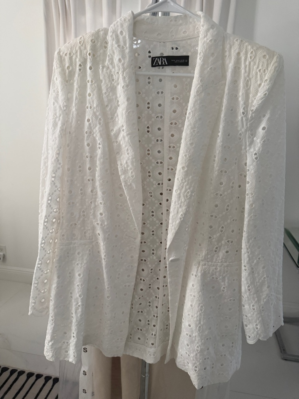 Zara White Eyelet Lace Jacket